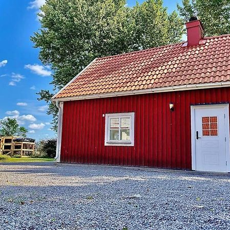 Eget Hus Med Bra Laege Och Toppstandard Линшьопинг Екстериор снимка