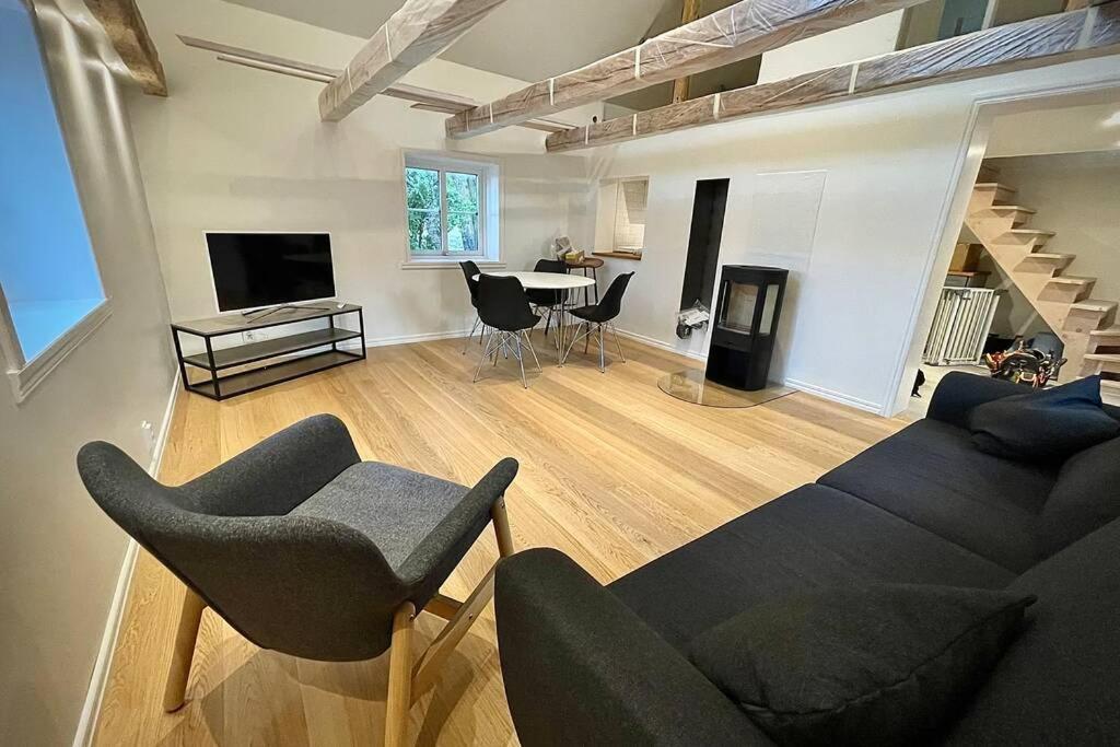Eget Hus Med Bra Laege Och Toppstandard Линшьопинг Екстериор снимка